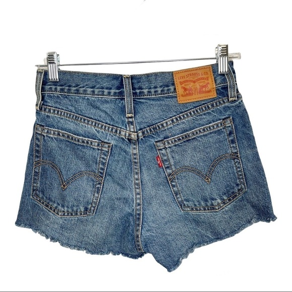 Levi’s Button Fly Cutoff Jean Shorts Size 25 Leather Patch - Picture 1 of 8